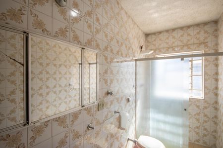 Casa à venda com 246m², 3 quartos e 5 vagasBanheiro 1