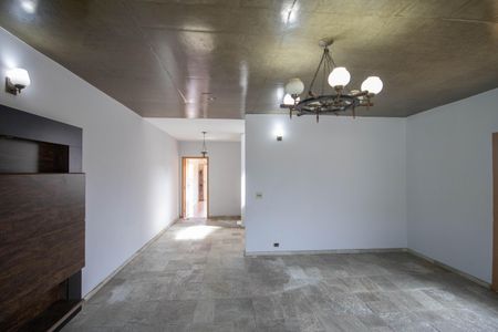 Casa à venda com 246m², 3 quartos e 5 vagasSala 1