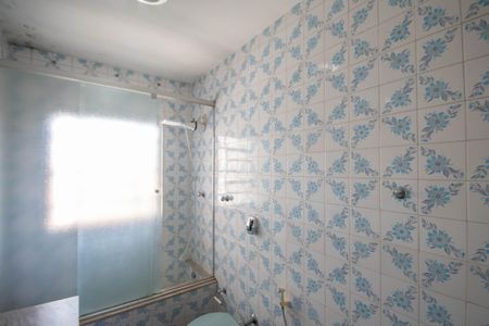 Casa à venda com 246m², 3 quartos e 5 vagasBanheiro 2