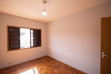 Casa à venda com 246m², 3 quartos e 5 vagasQuarto 2