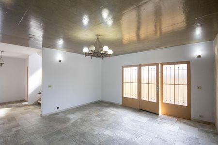 Casa à venda com 246m², 3 quartos e 5 vagasSala 1