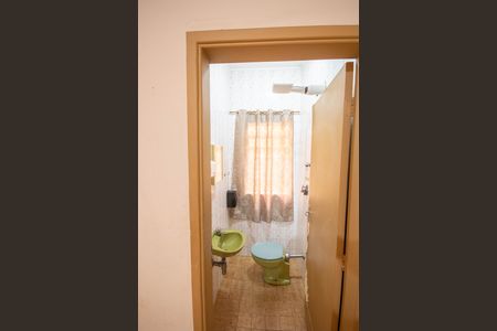 Casa à venda com 246m², 3 quartos e 5 vagasBanheiro de serviço