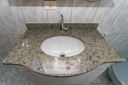 Casa à venda com 280m², 3 quartos e 8 vagasBanheiro da Suíte 1