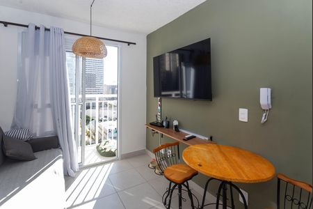 Apartamento para alugar com 2 quartos, 35m² em Parque Industrial Tomas Edson, São Paulo