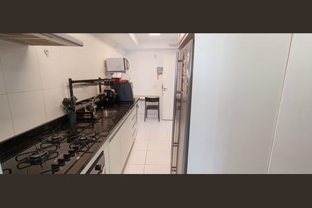 Apartamento à venda com 125m², 3 quartos e 2 vagasCozinha