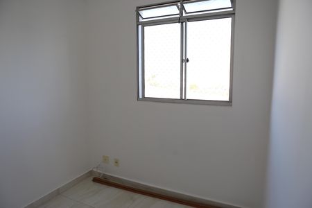 Quarto 1 de apartamento para alugar com 2 quartos, 46m² em Califórnia, Contagem