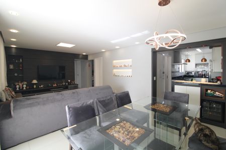 Sala de apartamento à venda com 3 quartos, 124m² em Jardim Consorcio, São Paulo