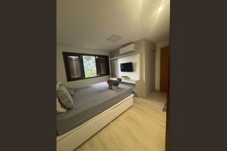 Casa à venda com 3 quartos, 157m² em Vila Conceição, Porto Alegre