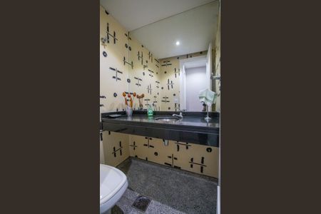 Apartamento à venda com 290m², 5 quartos e 3 vagasLavabo