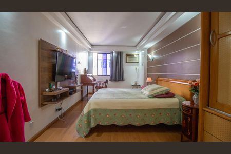 Apartamento à venda com 290m², 5 quartos e 3 vagasSuite