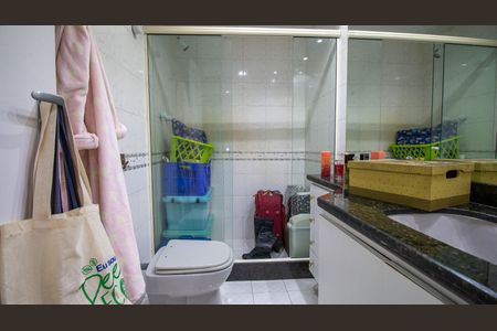 Apartamento à venda com 290m², 5 quartos e 3 vagasBanheiro Suite