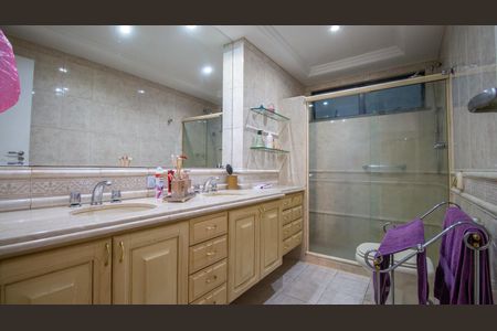 Apartamento à venda com 290m², 5 quartos e 3 vagasBanheiro 2 Suite 