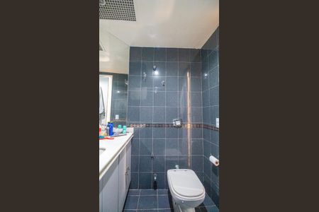 Apartamento à venda com 290m², 5 quartos e 3 vagasBanheiro Suite 3