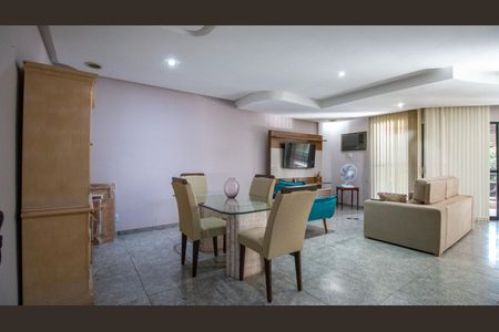 Apartamento à venda com 290m², 5 quartos e 3 vagasSala