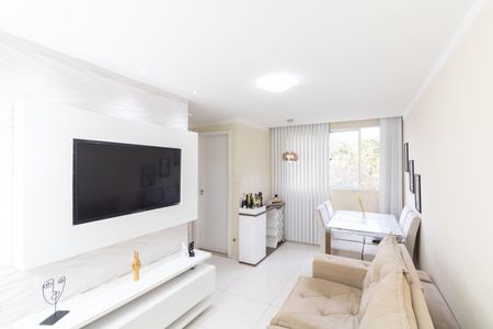 Apartamento para alugar com 40m², 2 quartos e 1 vaga Apartamento para alugar com 40m², 2 quartos e 1 vagaSala