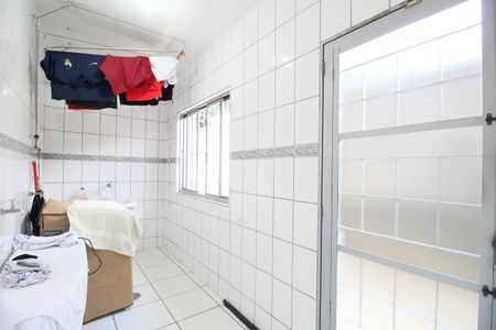 Casa à venda com 270m², 5 quartos e 3 vagasÁrea de Serviço