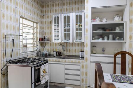 Casa à venda com 400m², 4 quartos e 2 vagasCozinha