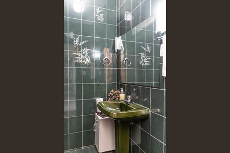 Casa à venda com 400m², 4 quartos e 2 vagasBanheiro 2