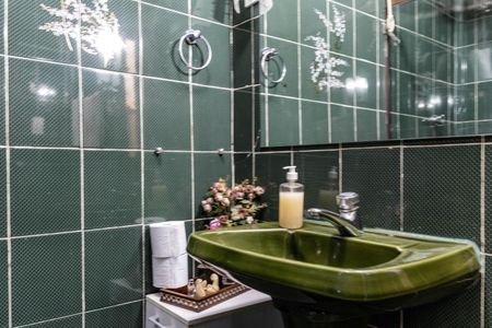 Casa à venda com 400m², 4 quartos e 2 vagasBanheiro 2