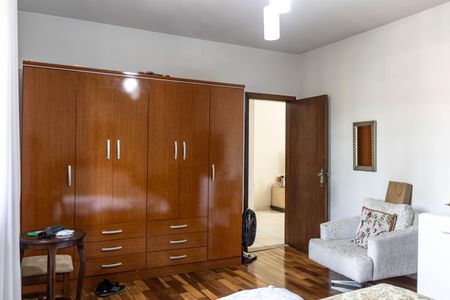 Casa à venda com 400m², 4 quartos e 2 vagasQuarto 1