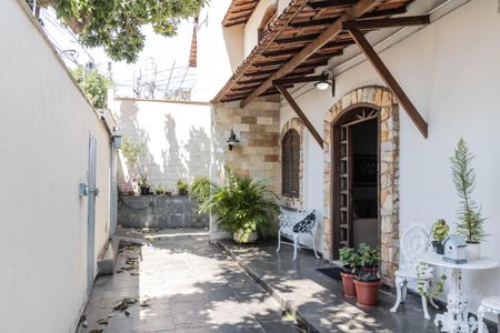 Casa à venda com 400m², 4 quartos e 2 vagasÁrea Externa