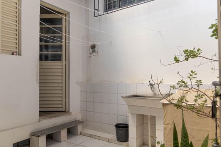 Casa à venda com 400m², 4 quartos e 2 vagasÁrea de Serviço