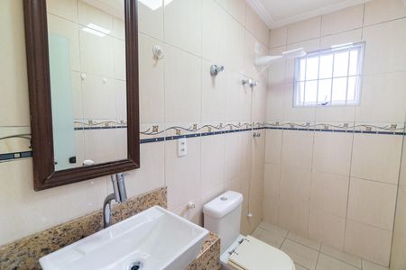 Casa à venda com 250m², 7 quartos e 2 vagasCasa 2 - Banheiro da Suite