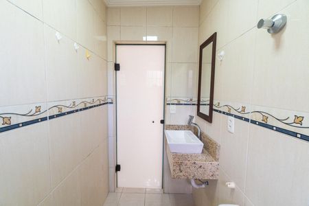 Casa à venda com 250m², 7 quartos e 2 vagasCasa 2 - Banheiro da Suite