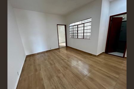 Sala de casa para alugar com 2 quartos, 150m² em Jardim Pinhal, Guarulhos