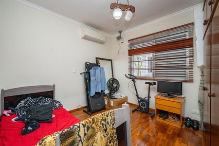 Casa à venda com 250m², 4 quartos e 2 vagas Casa à venda com 250m², 4 quartos e 2 vagasQuarto 2