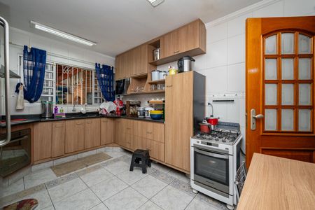 Casa à venda com 250m², 4 quartos e 2 vagas Casa à venda com 250m², 4 quartos e 2 vagasCozinha