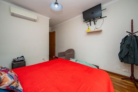 Casa à venda com 250m², 4 quartos e 2 vagas Casa à venda com 250m², 4 quartos e 2 vagasSuíte