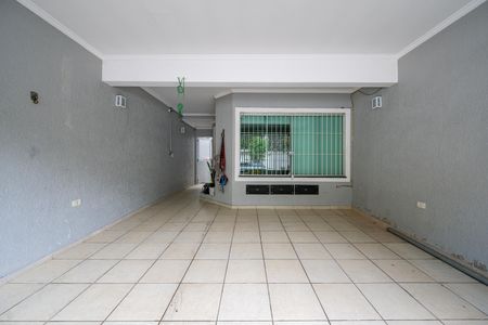 Casa à venda com 250m², 4 quartos e 2 vagas Casa à venda com 250m², 4 quartos e 2 vagasGaragem