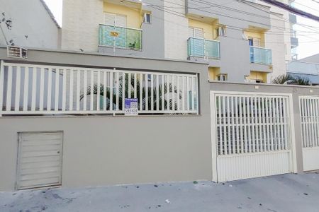 Apartamento para alugar com 47m², 2 quartos e 1 vaga Apartamento para alugar com 47m², 2 quartos e 1 vagaFachada