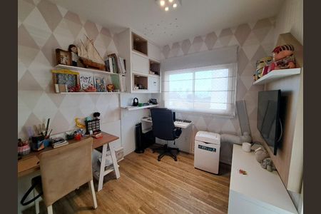 Apartamento à venda com 136m², 3 quartos e 2 vagasSuíte 1