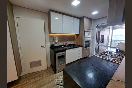 Apartamento à venda com 136m², 3 quartos e 2 vagasCozinha