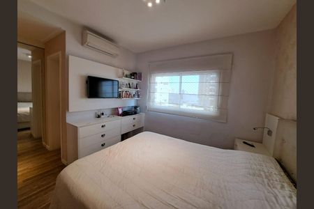 Apartamento à venda com 136m², 3 quartos e 2 vagasSuíte 2