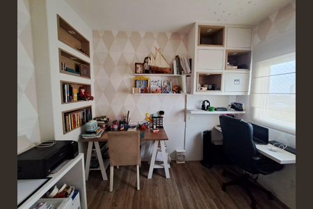 Apartamento à venda com 136m², 3 quartos e 2 vagasSuíte 1