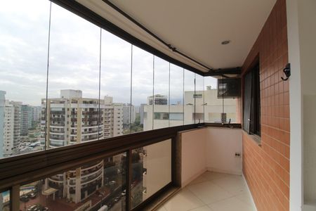 Apartamento à venda com 130m², 4 quartos e 2 vagas Apartamento à venda com 130m², 4 quartos e 2 vagasSala - Varanda