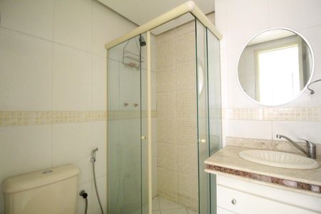 Apartamento à venda com 130m², 4 quartos e 2 vagas Apartamento à venda com 130m², 4 quartos e 2 vagasBanheiro social 2