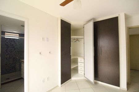 Apartamento à venda com 130m², 4 quartos e 2 vagas Apartamento à venda com 130m², 4 quartos e 2 vagasSuíte 2