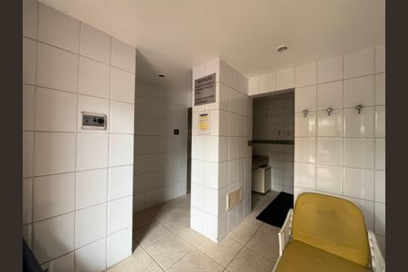 Apartamento à venda com 130m², 4 quartos e 2 vagas Apartamento à venda com 130m², 4 quartos e 2 vagasÁrea comum - Sauna