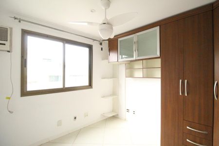 Apartamento à venda com 130m², 4 quartos e 2 vagas Apartamento à venda com 130m², 4 quartos e 2 vagasSuíte 1