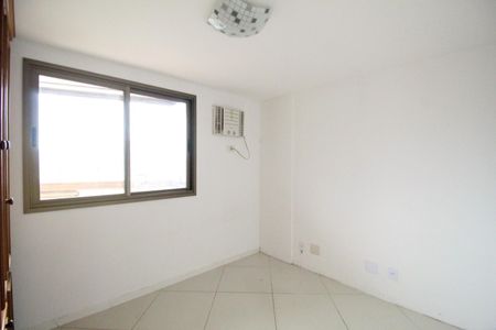 Apartamento à venda com 130m², 4 quartos e 2 vagas Apartamento à venda com 130m², 4 quartos e 2 vagasQuarto 1