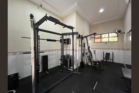 Apartamento à venda com 130m², 4 quartos e 2 vagas Apartamento à venda com 130m², 4 quartos e 2 vagasÁrea comum - Academia