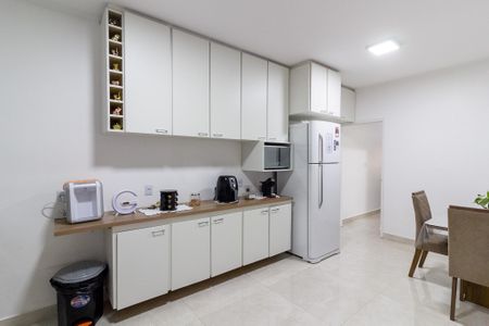 Casa à venda com 121m², 3 quartos e 2 vagasCozinha