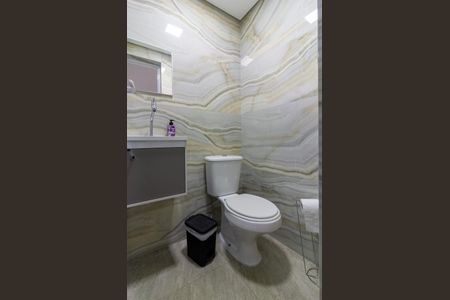 Casa à venda com 121m², 3 quartos e 2 vagasBanheiro de serviço