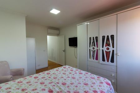 Casa à venda com 121m², 3 quartos e 2 vagasQuarto 1