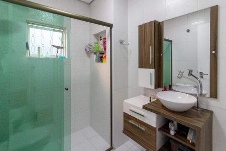 Casa à venda com 121m², 3 quartos e 2 vagasBanheiro Social