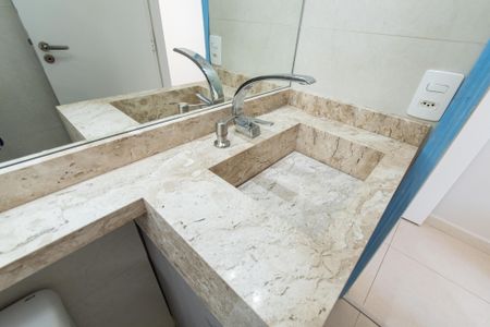 Apartamento à venda com 55m², 2 quartos e 1 vagaBanheiro da suíte